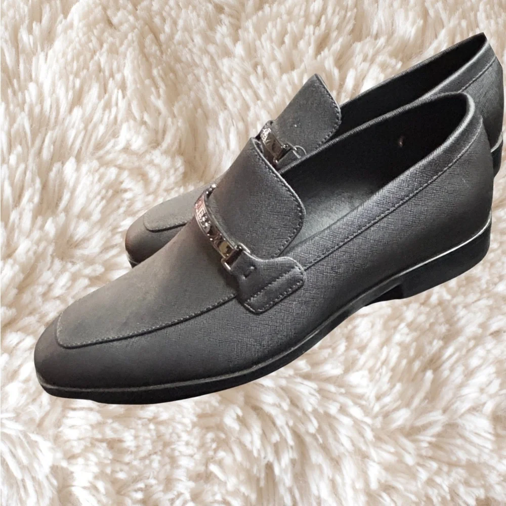 GUESS Men's Gray Slip-On Loafers
